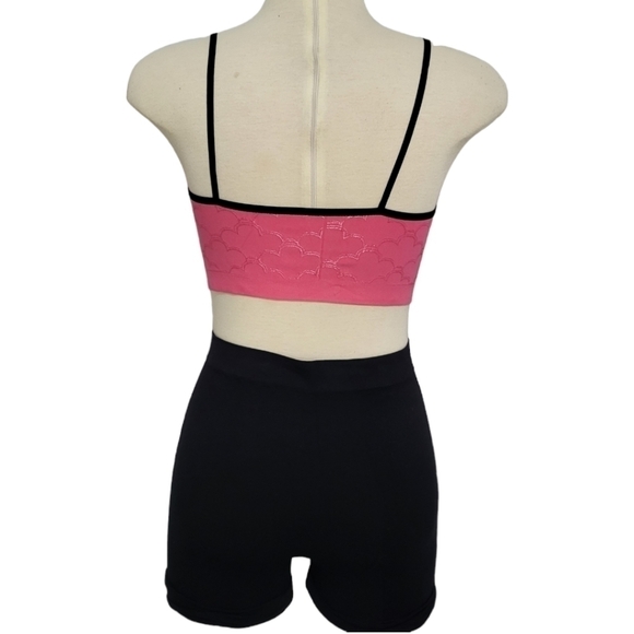Women's 2 Piece Sports Bra & Bike Short Set Size Small NWOT - Picture 3 of 4